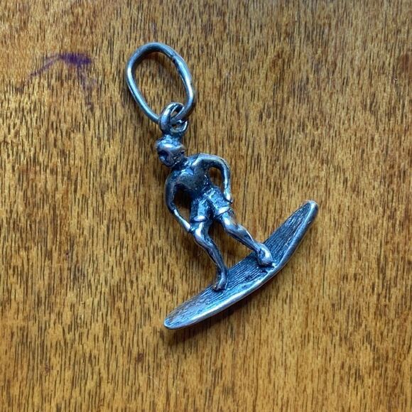 💛 Vintage 925 3D Surfer Charm - Picture 5 of 5